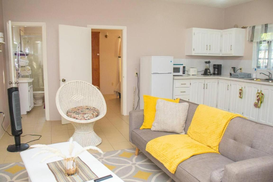 Gorgeous 2-Bed Apartment 3 In St Johns Cosy St. John's ภายนอก รูปภาพ